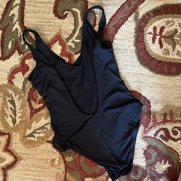 ANDIE Size Small Mallot Scoopneck Swim Black Stretch Classic Bathing $98 NEW - Picture 5 of 11